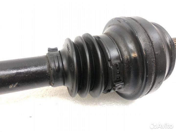 Полуось (привод) задний левый Mercedes-Benz Glc