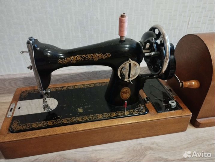 Швейная машинка