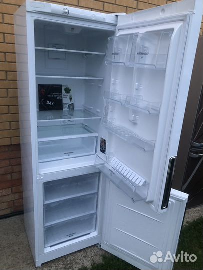 Холодильник hotpoint ariston