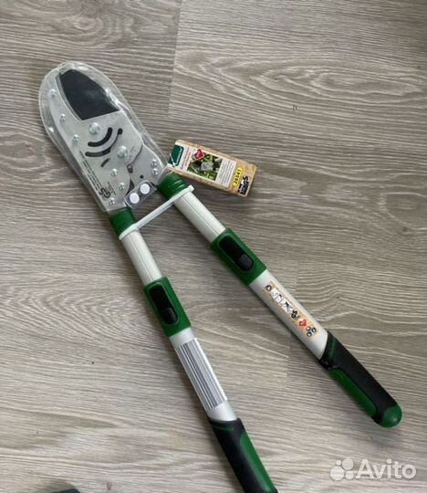 Секатор (сучкорез) садовый