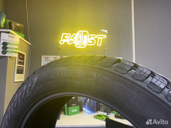 Nokian Tyres Hakkapeliitta 9 SUV 245/50 R20 105T