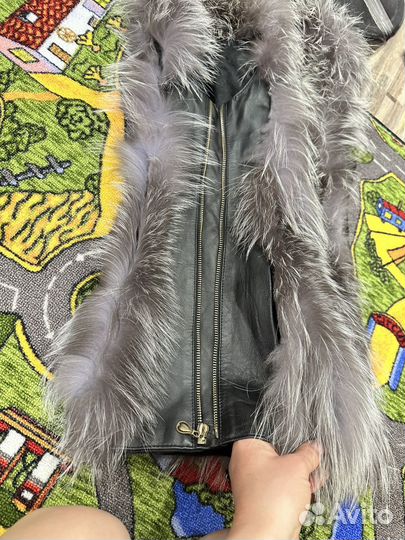 Меховая жилетка