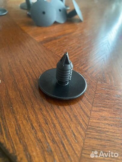 Клипсы для защиты от брызг автомобиля