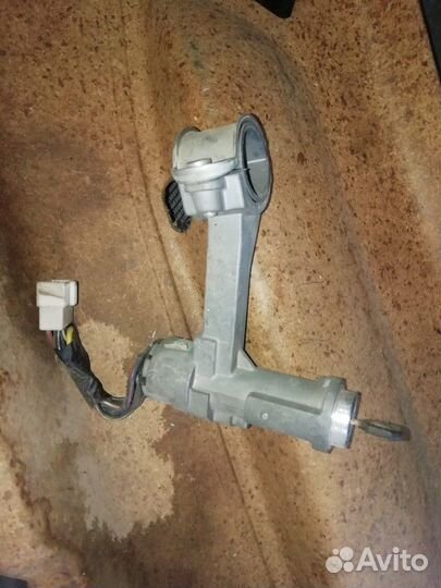 Замок зажигания Таньё Адмирал