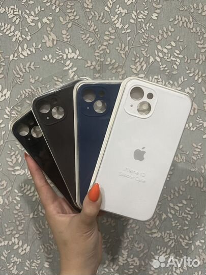 Чехол на iPhone 13