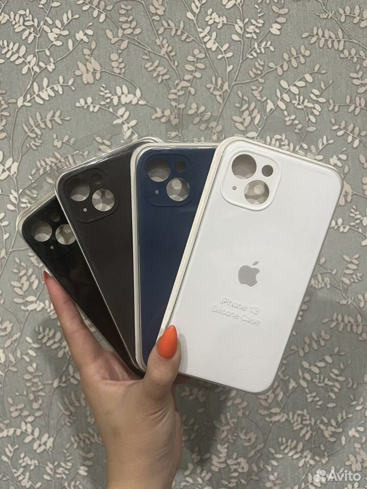 Чехол на iPhone 13