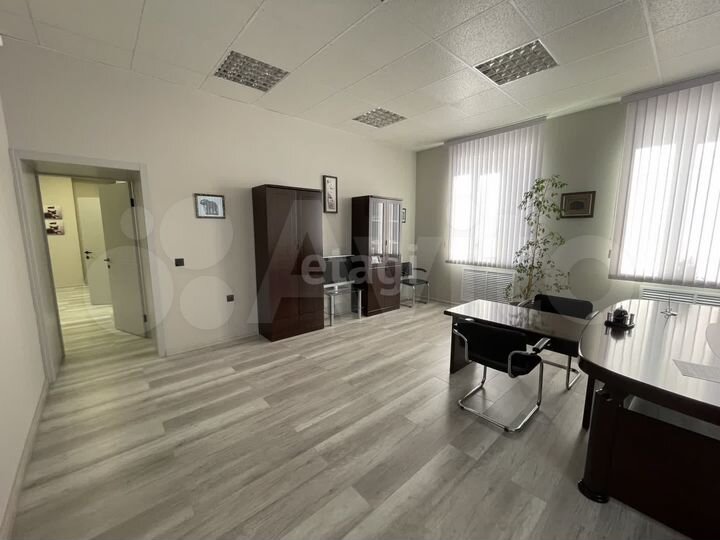 Продам офисное помещение, 216 м²