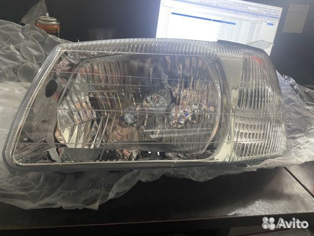 Фары на hyundai Accent левая