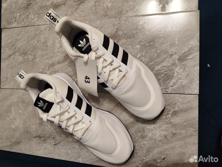 Кроссовки adidas мужские