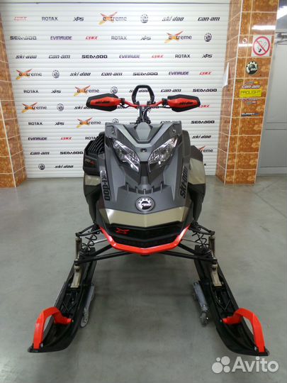 Снегоход BRP Ski-doo Summit X Expert 154 850 Turbo