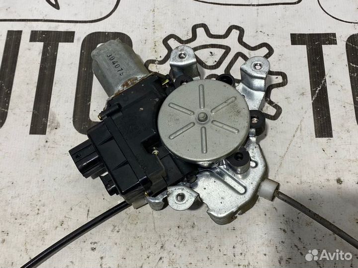 Стеклоподъемник задний правый Mitsubishi Outlander