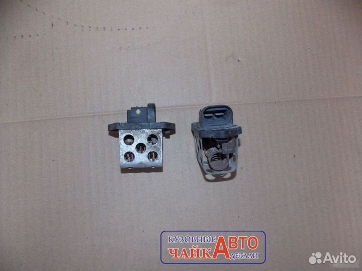 Резистор вентилятора охлаждения Renault Logan