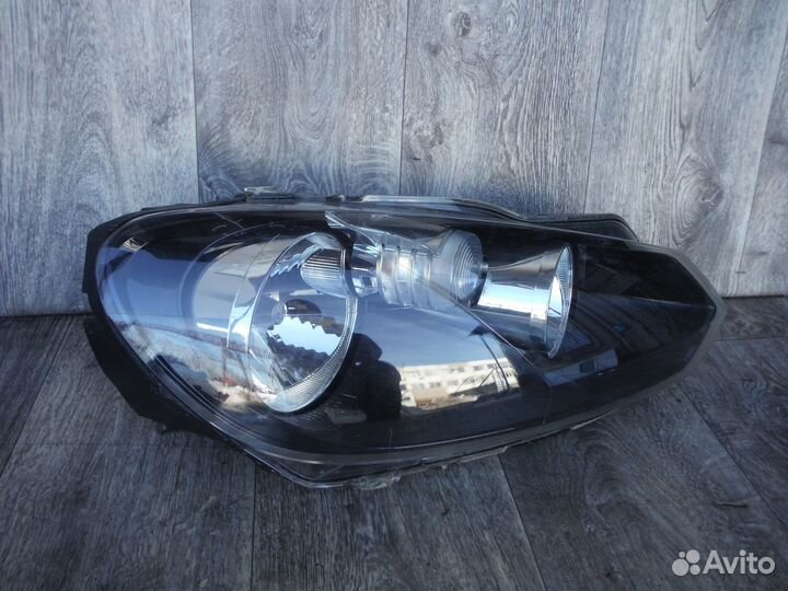 Фара правая №38 Volkswagen Golf 6 2011