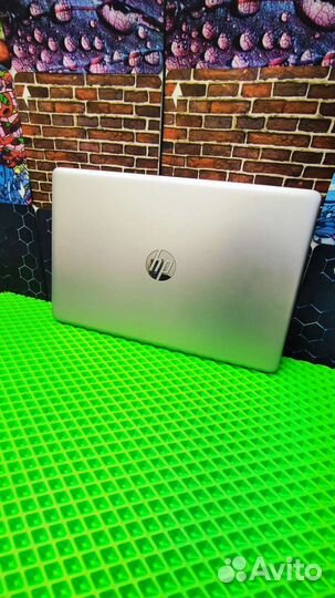 Ноутбук i7 для работы и игр