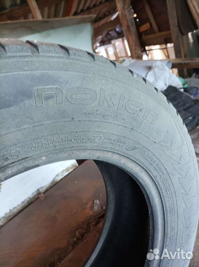 Nokian Tyres Hakkapeliitta 7 215/65 R16