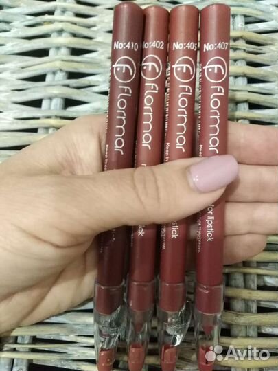 Карандаш и помада для губ