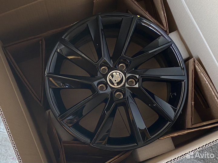 Skoda Rapid R16 оригинал Stratos Volkswagen Polo