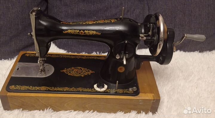 Машинка швейная 