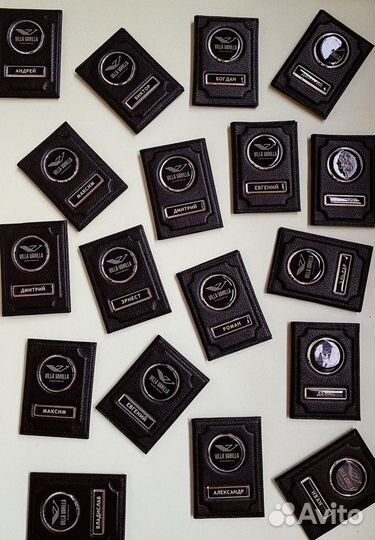 Обложка с гос номером и логотипом авто