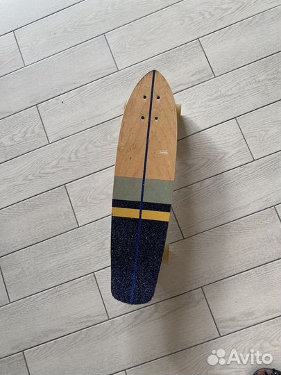 Письменный стол,скейт