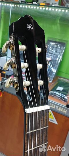 Классическая гитара yamaha c40