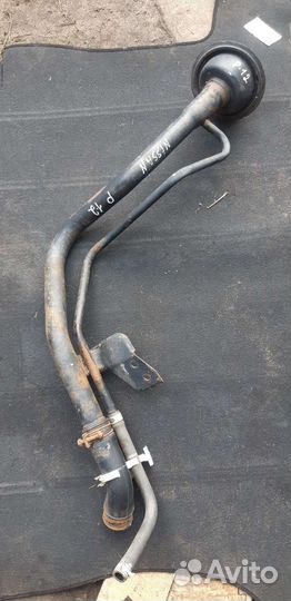 Nissan Primera P12 горловина топливного бака