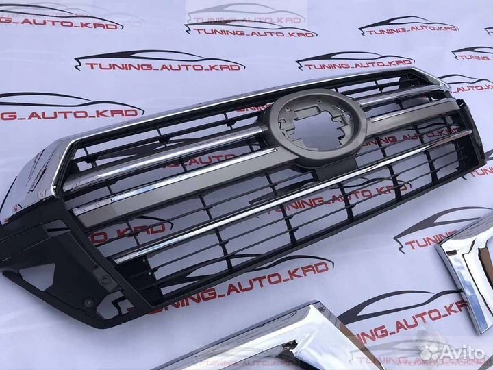 Решетка радиатора Toyota Land Cruiser 200 U5004