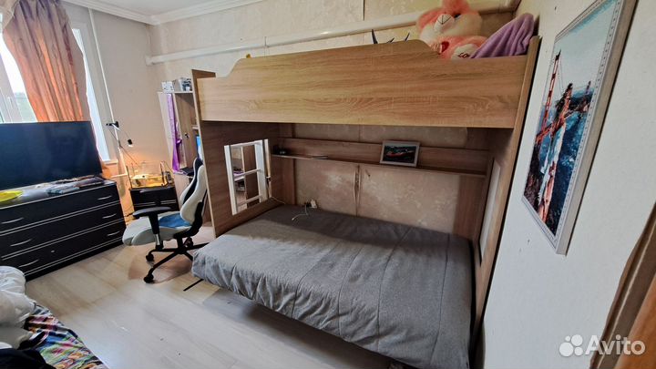 Двухъярусная кровать с диваном бу