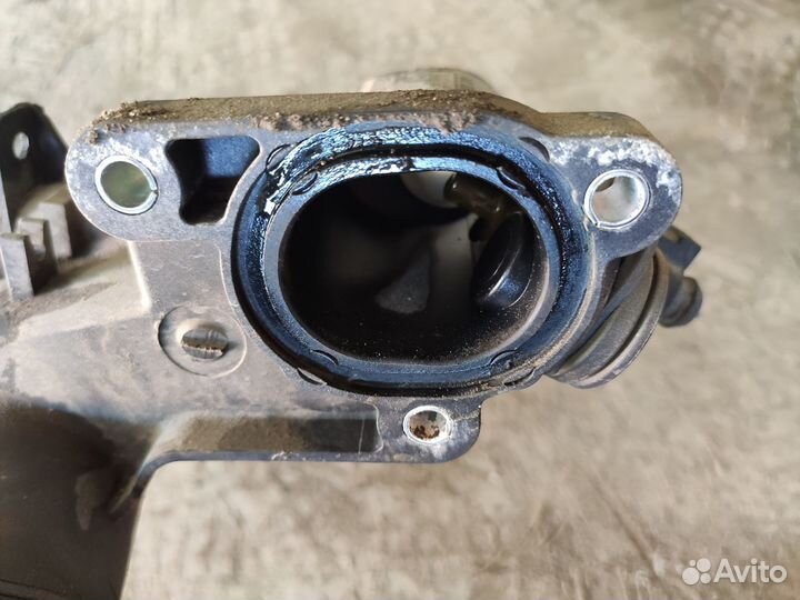 Корпус термостата 1,4 BCA шкода гольф