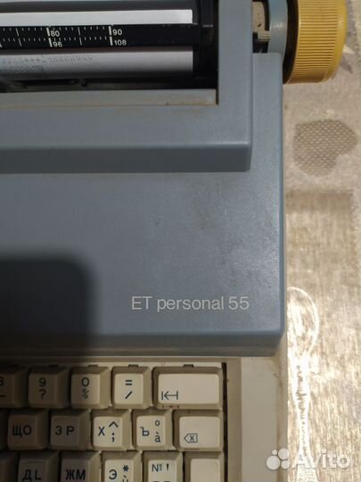 Электронная печатная машинка olivetti