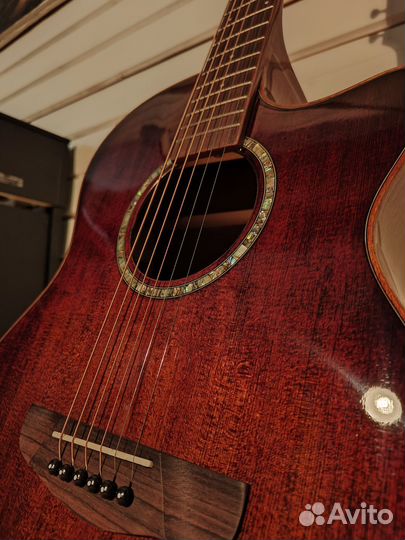 Акустическая гитара Sevillana, трансакустика