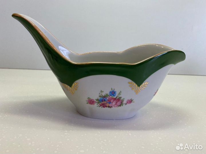 Предметы из сервизов «Воспоминание»