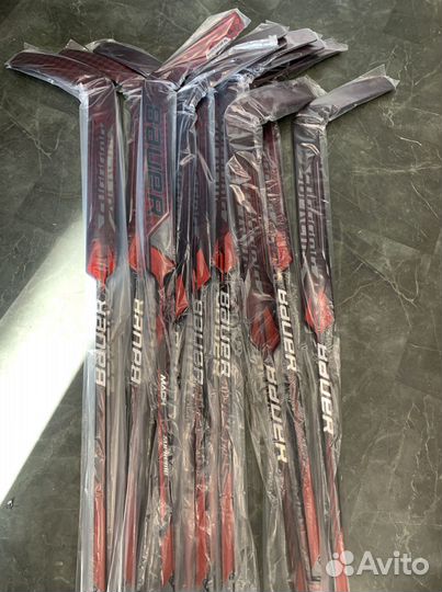 Вратарская хоккейная клюшка