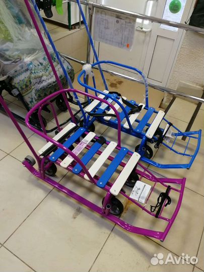 Санки детские, на колёсах (новые)