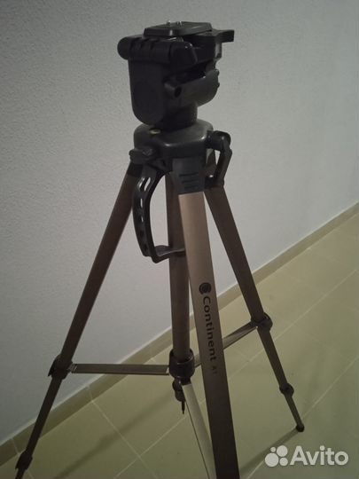 Штатив для фотоаппарата Continent a1