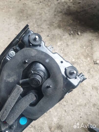 Geely coolray фонарь задний правый в крышку