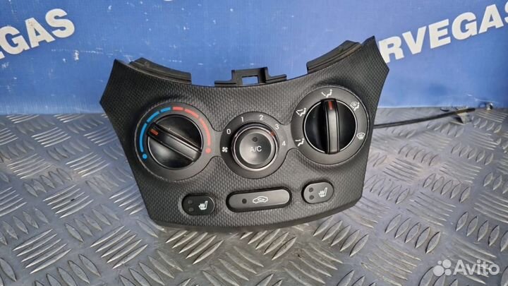 Блок управления отопителем Hyundai Solaris I (2010