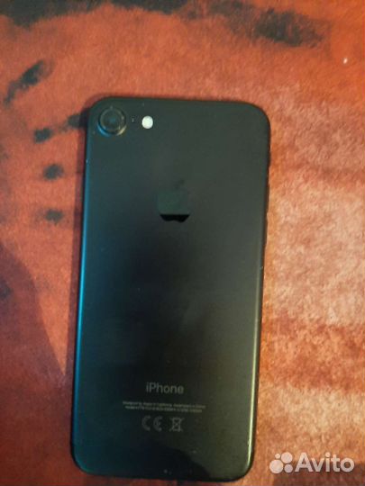 Телефон iPhone 7 32g