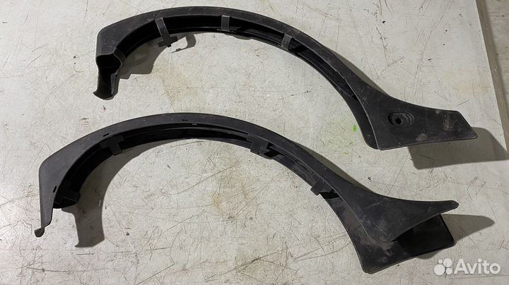 Накладки петель багажника Mercedes Benz W208