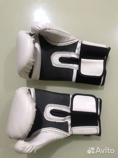 Боксерские перчатки 12 oz everlast