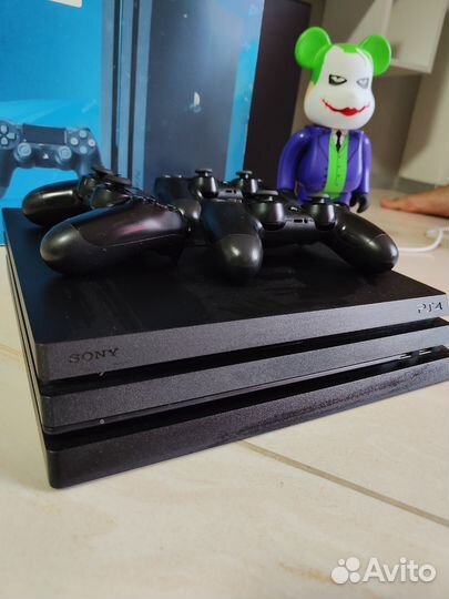 Sony PS4 pro 1tb