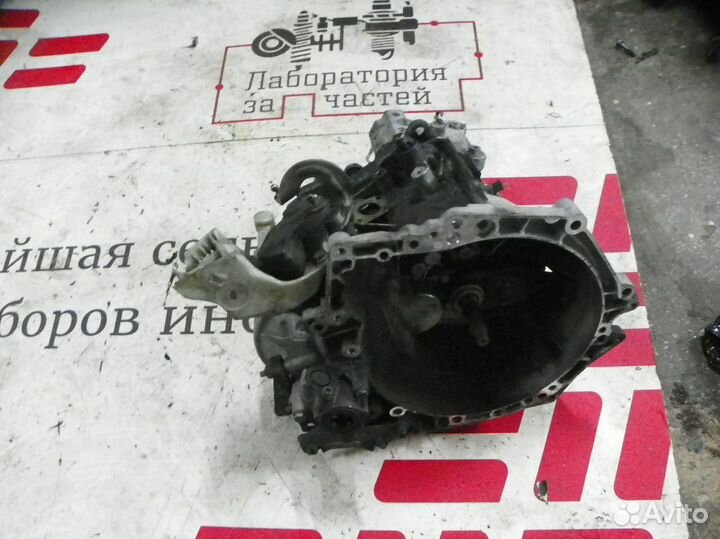 МКПП (механическая коробка переключения передач) C