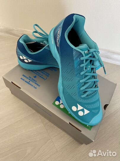 Кроссовки Yonex Aerus бадминтон