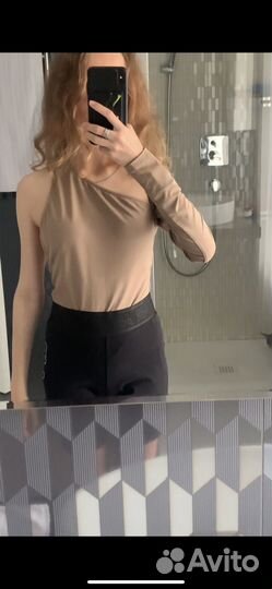 Боди женское с открытым рукавом и спиной