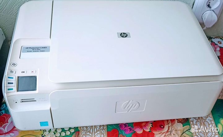 Цветной принтер 3 в 1 (копия, сканер, распечатка)