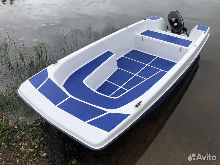 Пластиковая лодка Аврора-375