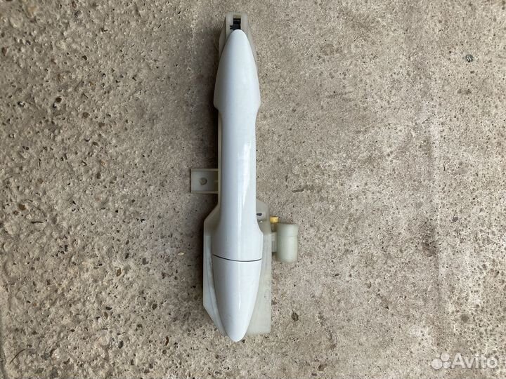 Kia rio 3 ручка задней левой двери белая