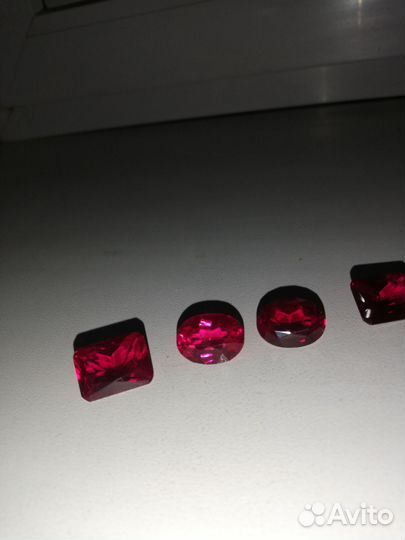 Искусственно вырощенный рубины
