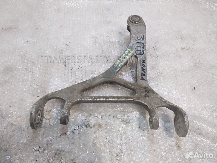 Рычаг задний верхний правый
