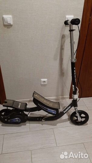 Самокат инерционный